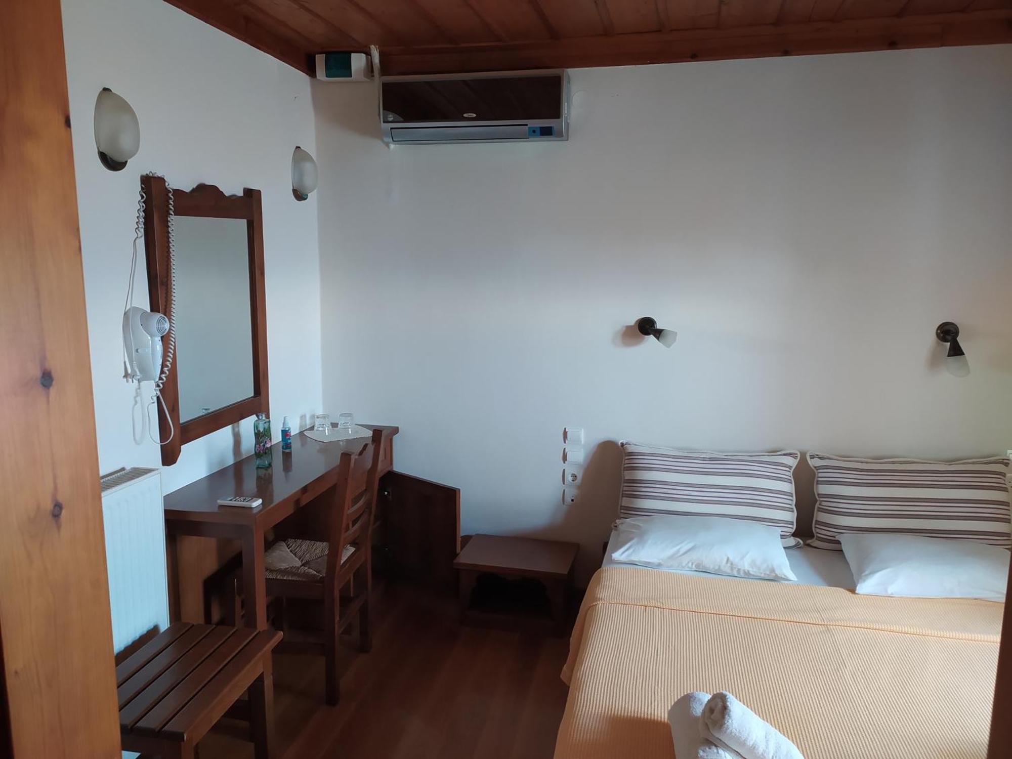 Archontiko Iatridis Hotel Mourésion Eksteriør billede